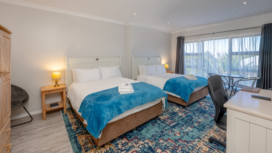 9 Bedroom Property for Sale in Struisbaai Western Cape